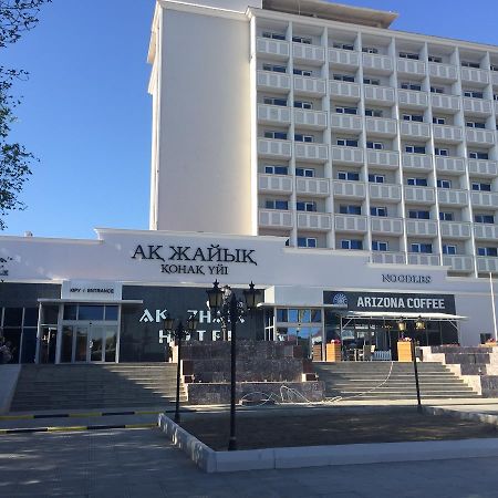 Ak Zhaik Hotel Atyraū Екстериор снимка